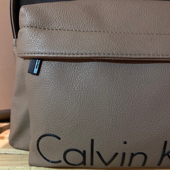 CALVIN KLEIN | Men’s Dual Tone Backpack - Picture 2 of 3
